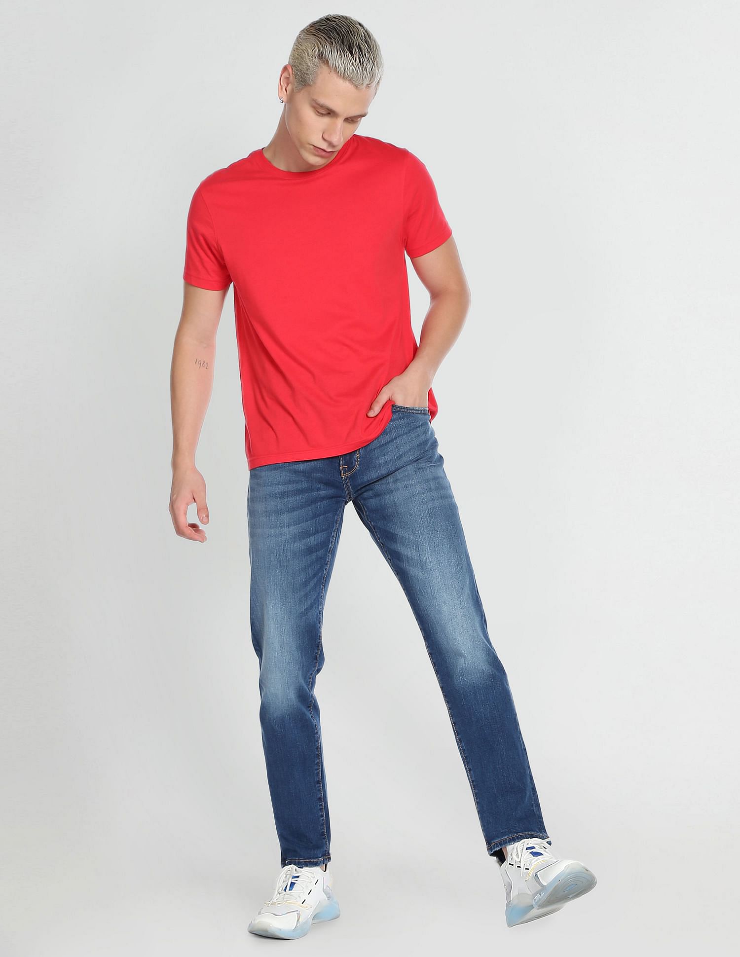 Flying Machine Slash Slim Tapered Fit Mid Rise Jeans