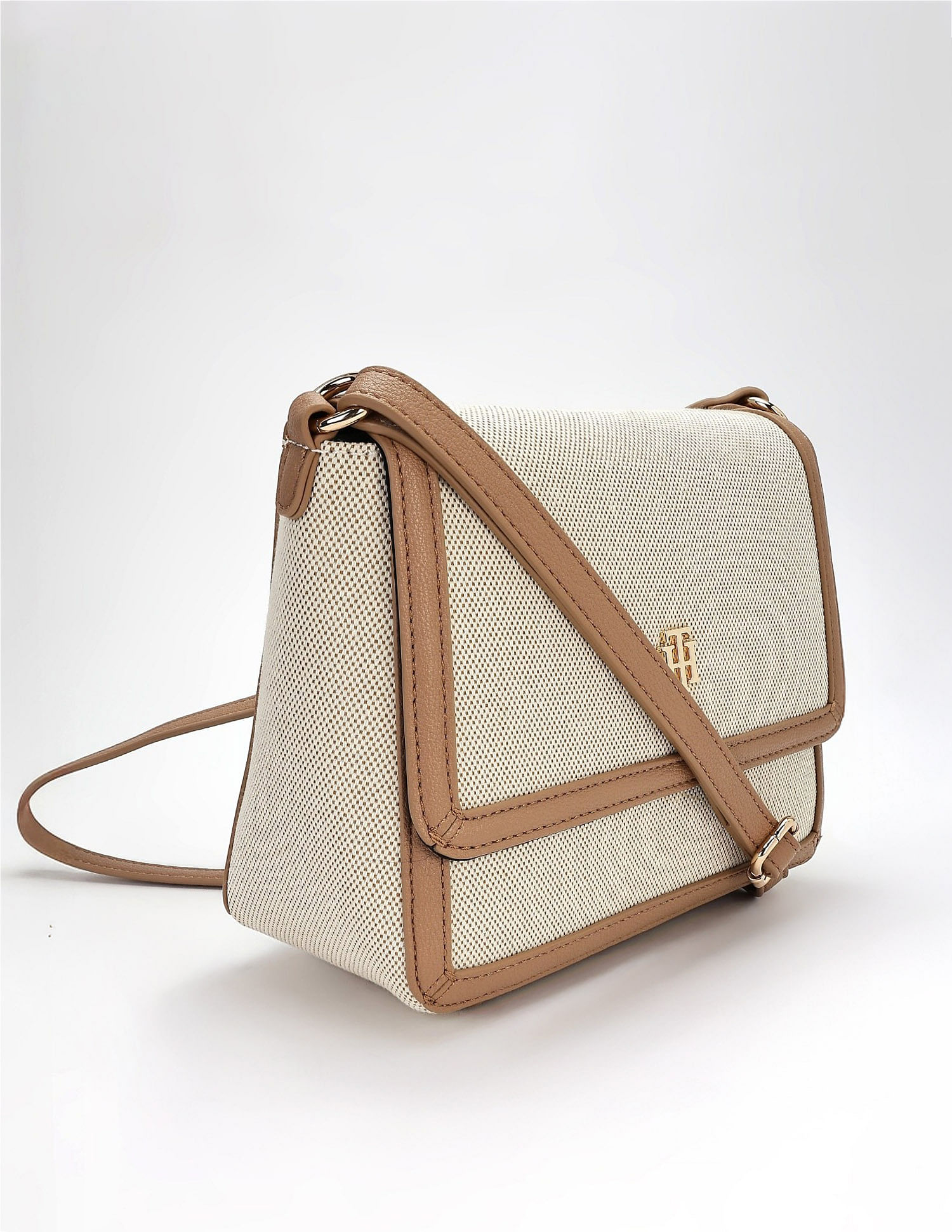 Tommy Hilfiger Solid Brown Polyester Sling Bags