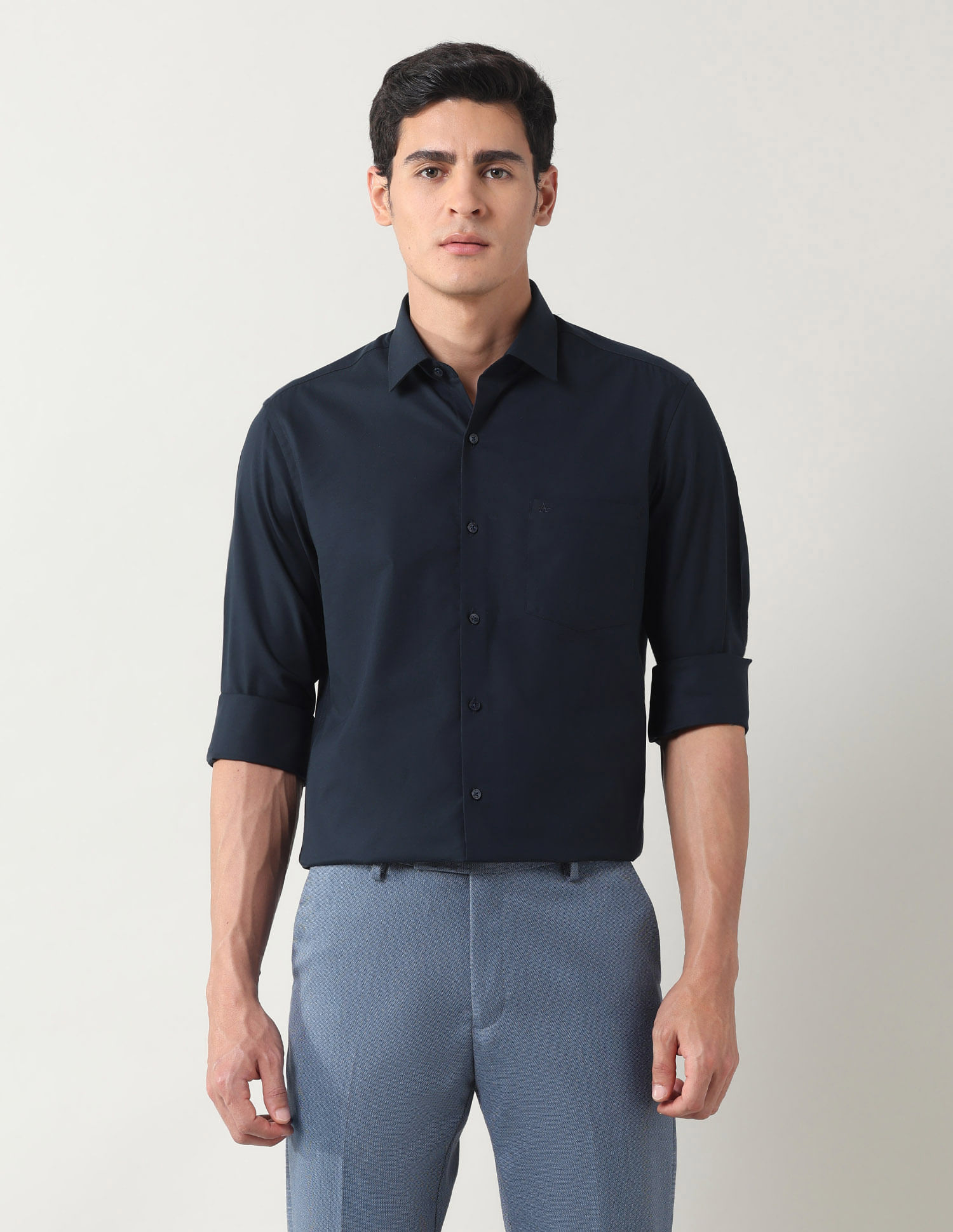 Arrow Pure Cotton Manhattan Slim Fit Shirt