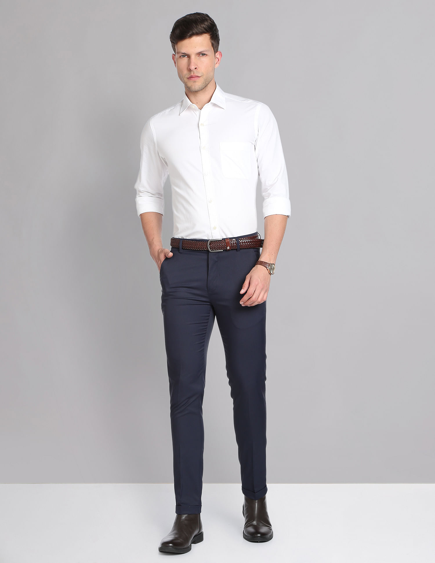 Buy Men Grey Slim Fit Textured Business Casual Trousers Online - 499577 |  Allen Solly