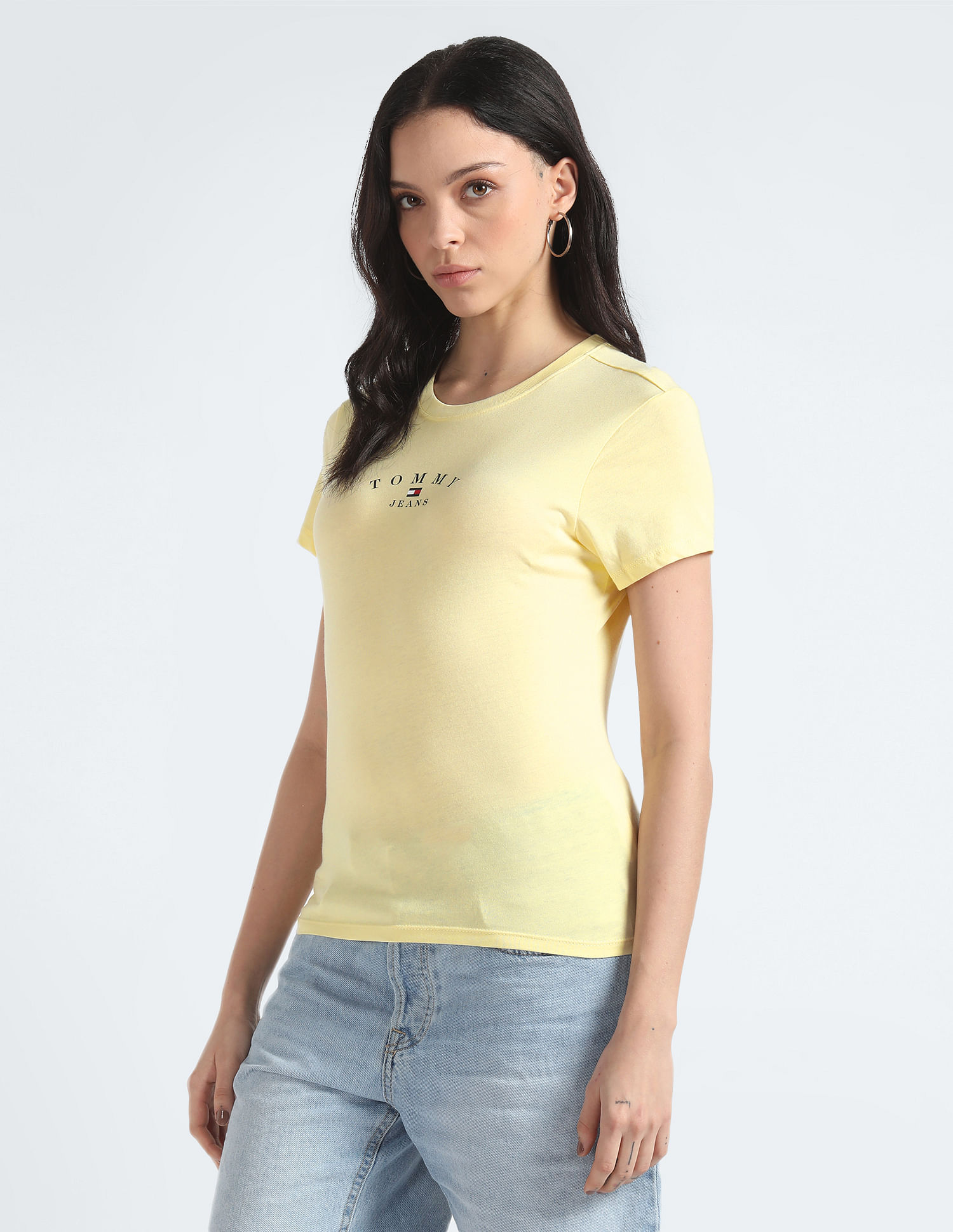 Tommy Hilfiger Slim Fit Essential Logo T-Shirt