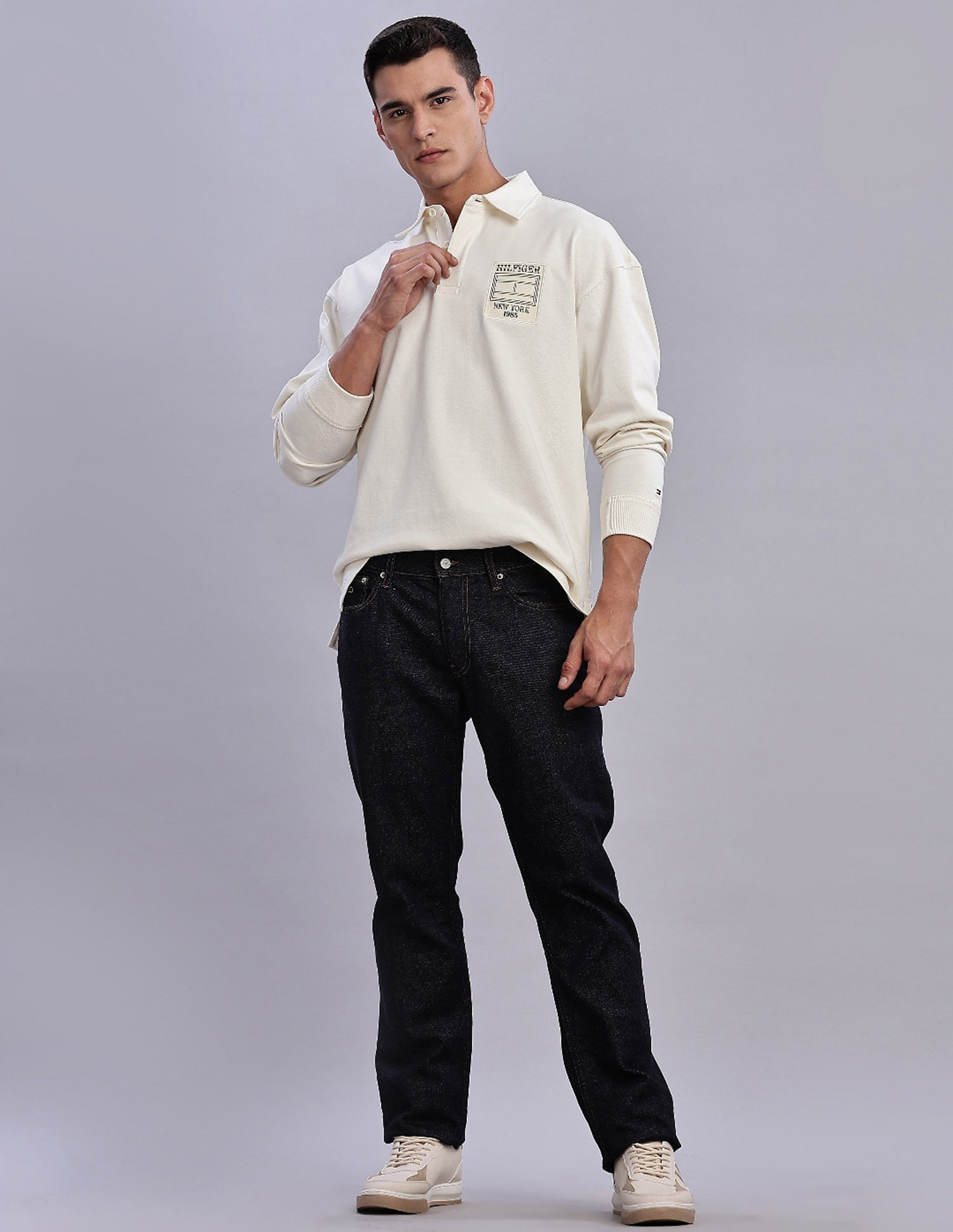Tommy Hilfiger Light Washed Slim Fit Mid Rise Jeans