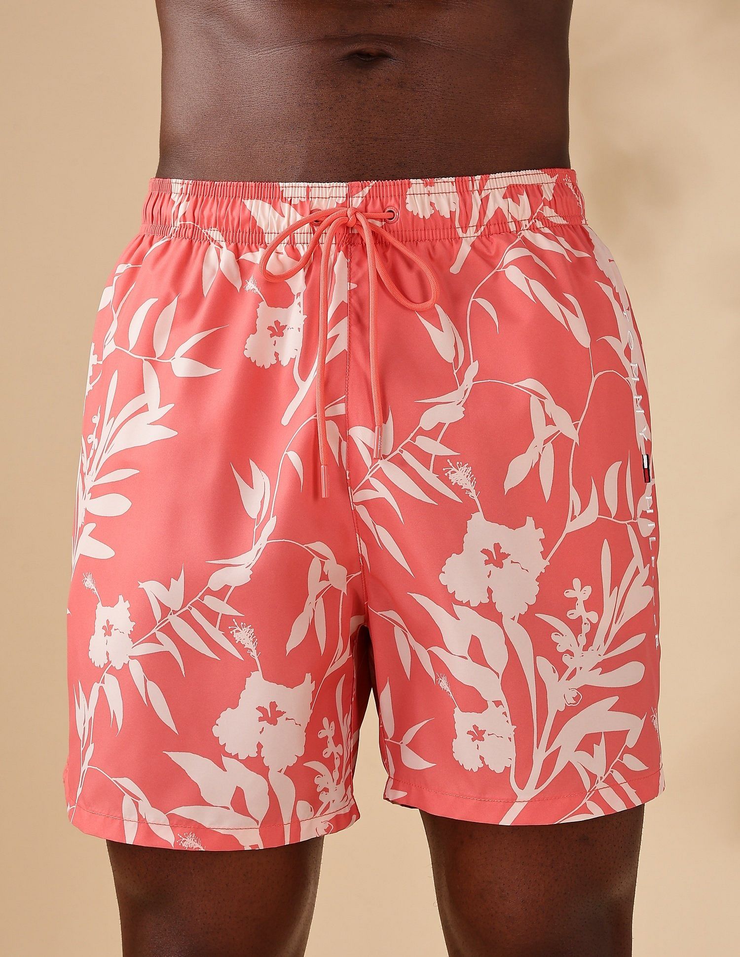 Tommy Hilfiger Regular-Fit Printed Mid Rise Shorts