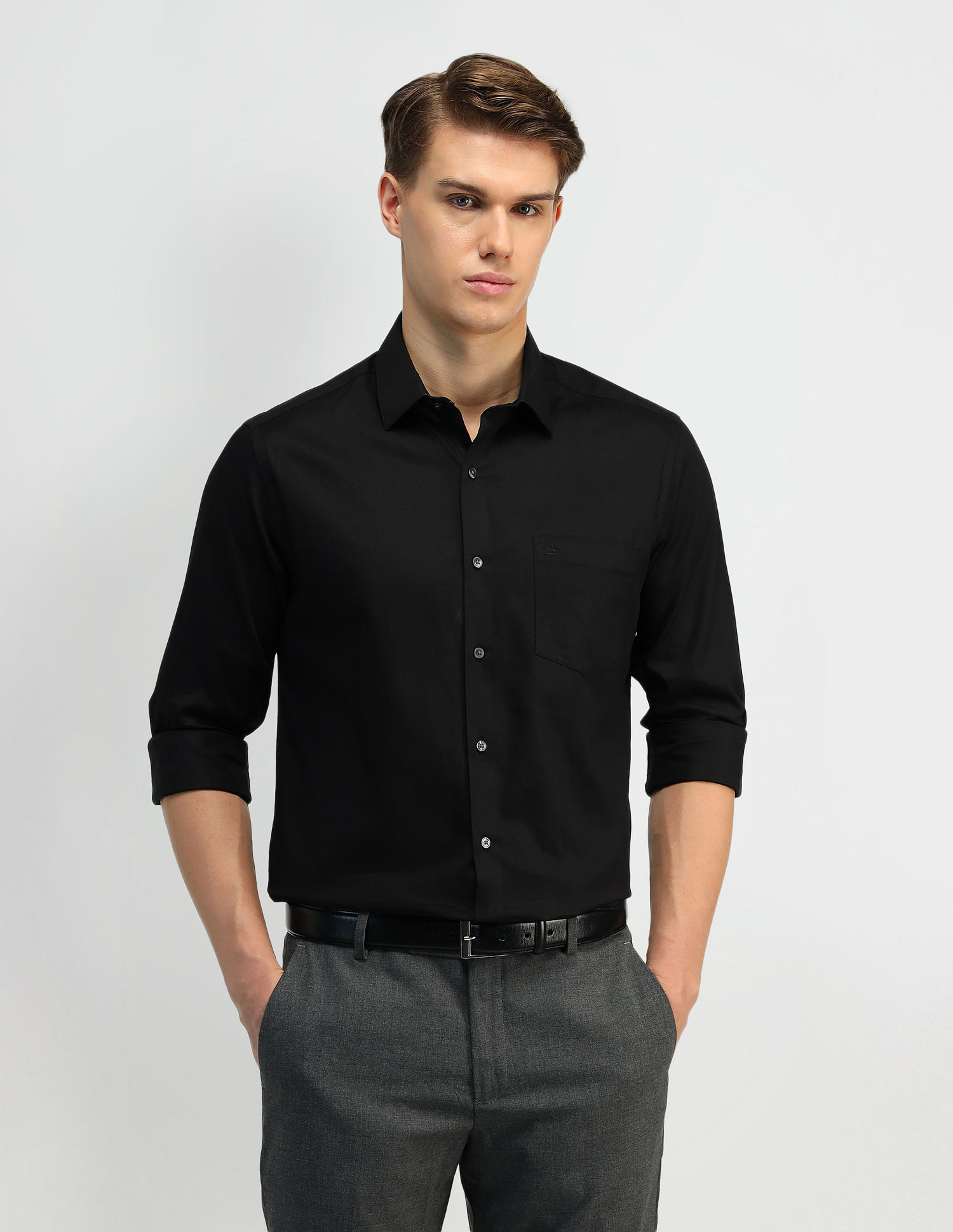 Arrow Cutaway Collar Dobby Shirt