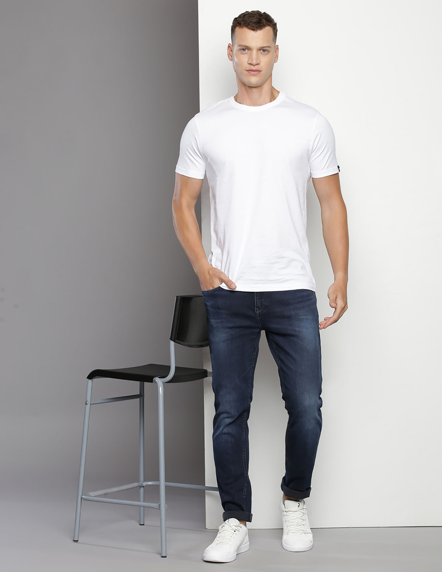 Tommy Hilfiger Austin Slim Tapered Fit Whiskered Jeans