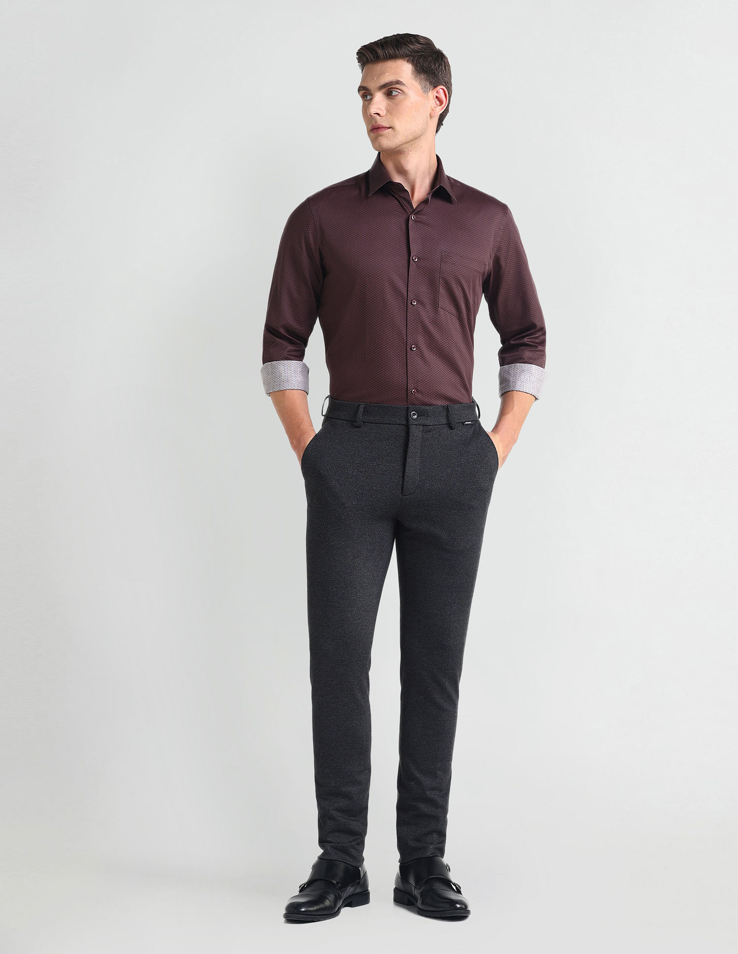 Arrow Cutaway Collar Geometric Print Shirt