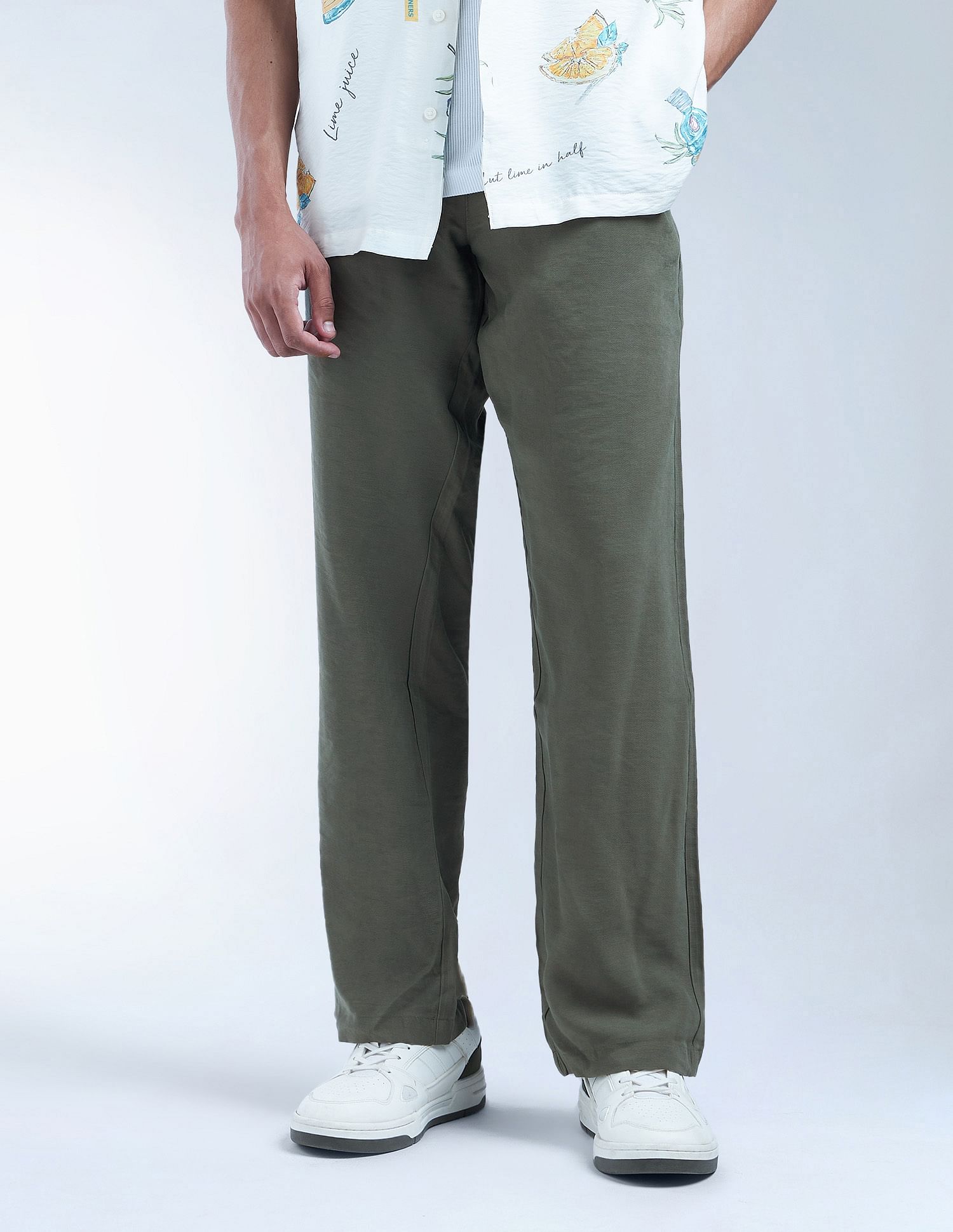 Flying Machine Solid Cobain Loose Fit Chinos