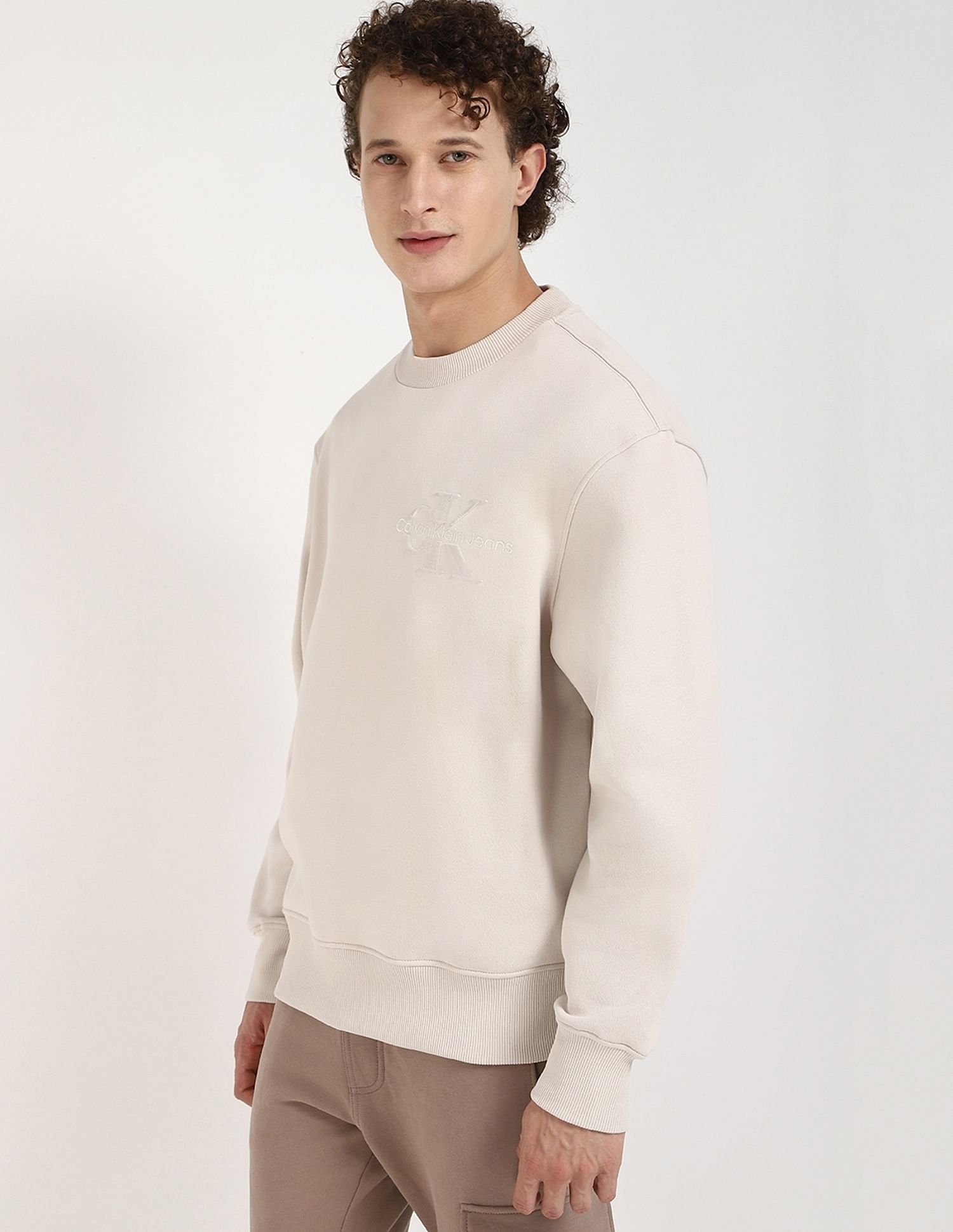 Calvin Klein Jeans Embroidered Logo Relaxed-Fit Cotton Sweatshirt