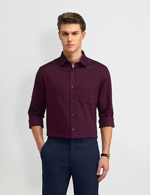 Arrow Solid Manhattan Slim Fit Shirt