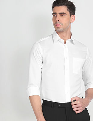 Arrow Solid Classic Regular Fit Shirt