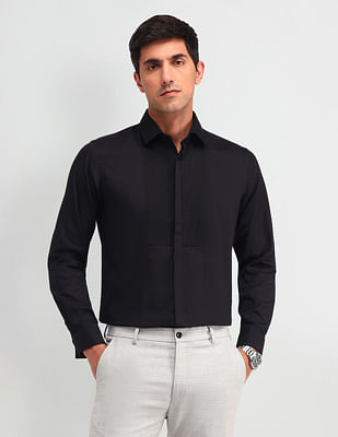 Arrow Solid Manhattan Slim Fit Shirt