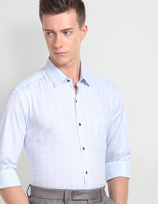 Arrow Manhattan Slim Fit Dobby Formal Shirt