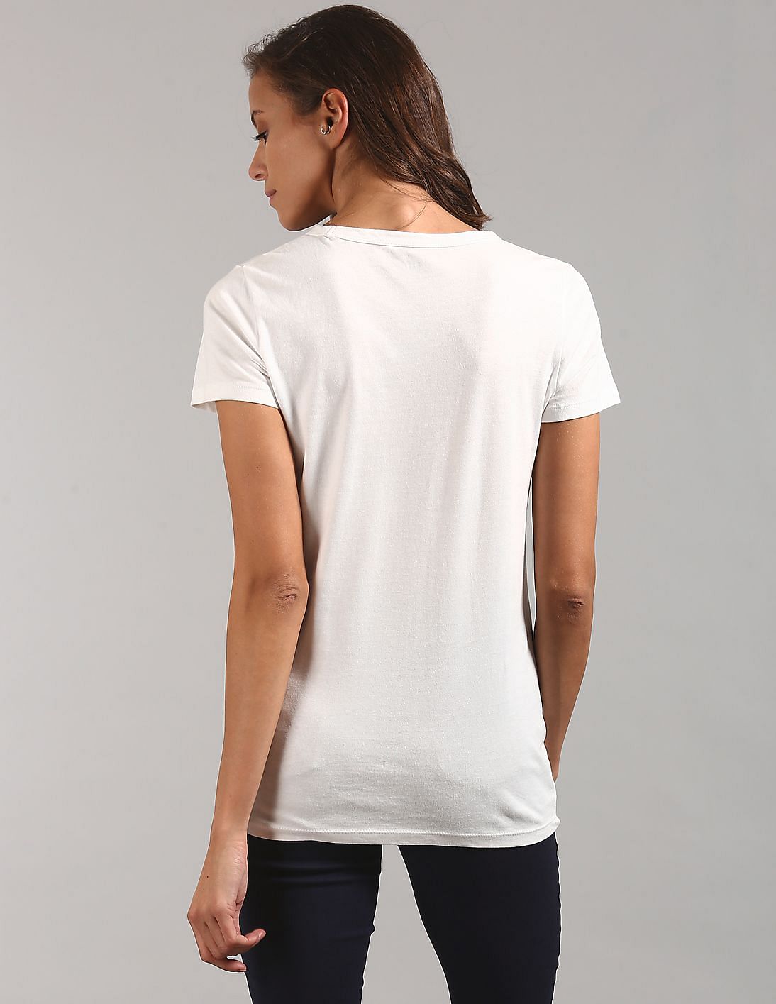 Buy GAP Women White Logo Flag Short Sleeve Crewneck T-Shirt