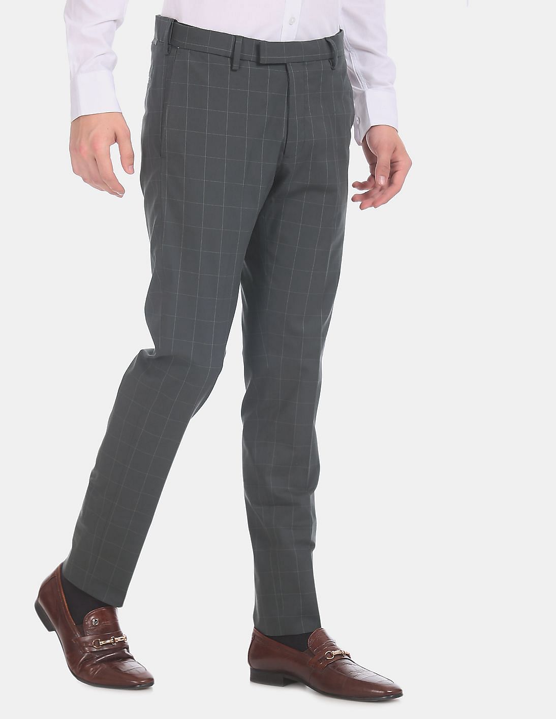 Buy USPA Tailored Men Grey Slim Fit Check Formal Trousers - NNNOW.com