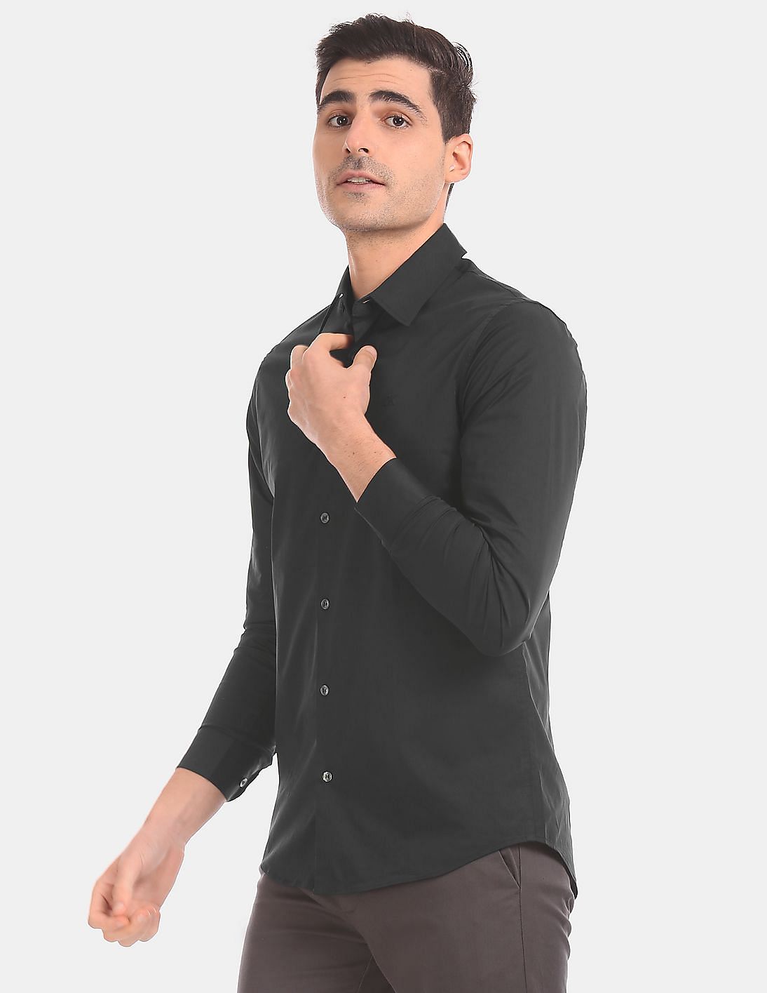 Calvin Klein Jeans Black Solid Slim Fit Casual Shirt 7200737.htm - Buy Calvin  Klein Jeans Black Solid Slim Fit Casual Shirt 7200737.htm online in India