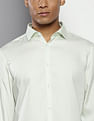 Calvin Klein Cutaway Collar Solid Shirt