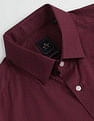 Arrow Pure Cotton Manhattan Slim Fit Shirt