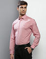 Tommy Hilfiger Men Pink Flex Poplin Slim Fit Solid Formal Shirt